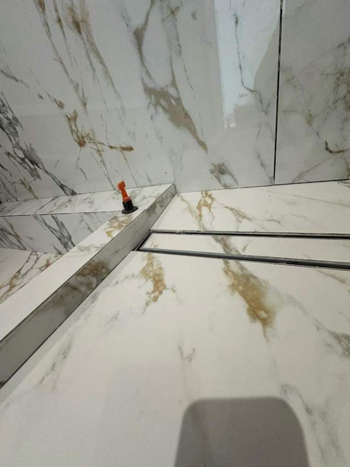 Travaux d'étanchéité douche italienne Lyon