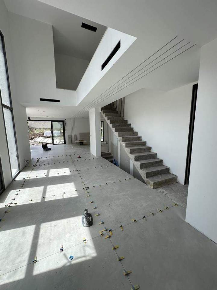 Pose de carrelage grand format 140x160 à  Villeurbanne