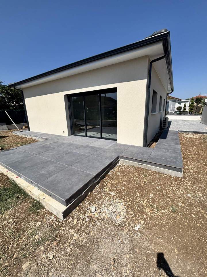 Terrasse sur plots 80x80 20 mm à Lyon