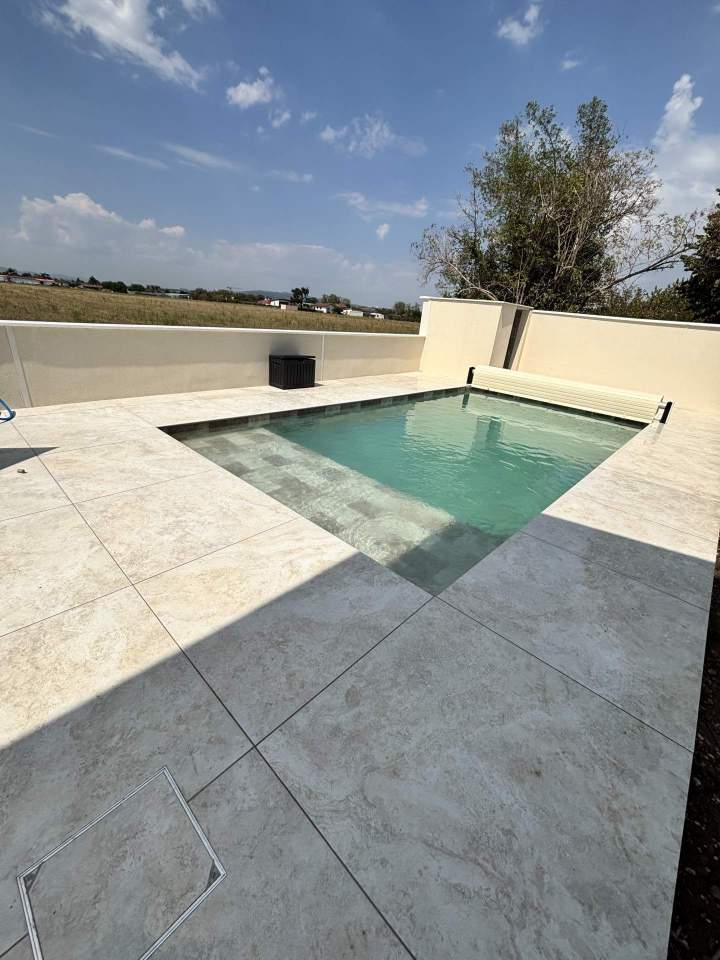 Plage  de piscine-Carrelage 120x120 cm, 20mm