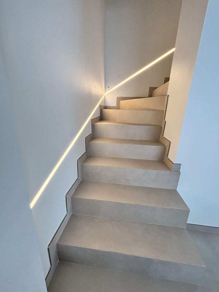escalier-carrelage-led-sgc-carrelage-lyon